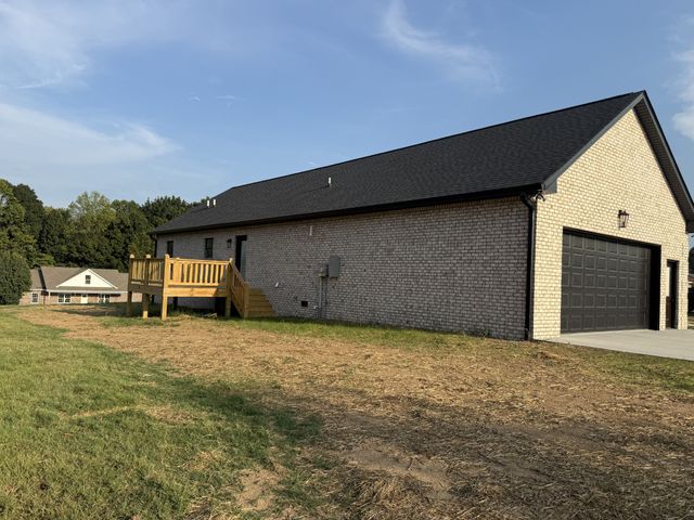 155 Applehill Drive, Lafayette, TN 37083