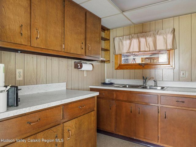 104 New Paltz Road, Highland, NY 12528