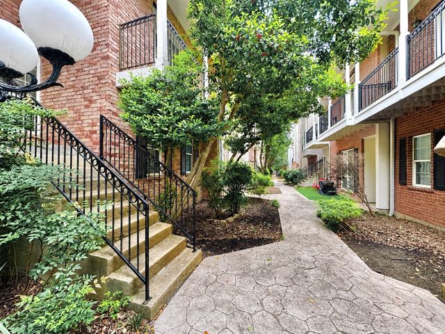 5726 La Vista Drive, Dallas, TX 75206