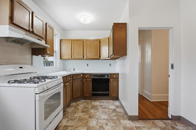 4309 Vireo Avenue, Bronx, NY 10470