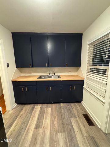 2828 Oberlin Road, Raleigh, NC 27608