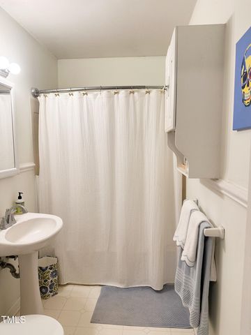 2828 Oberlin Road, Raleigh, NC 27608