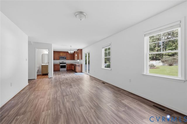 15719 Chantry Dr, Chesterfield, VA 23838