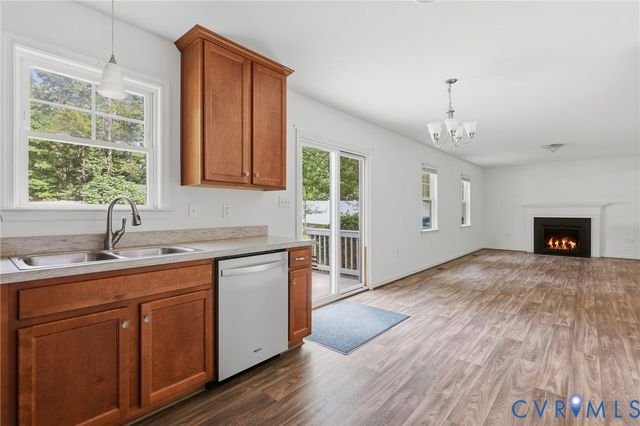 15719 Chantry Dr, Chesterfield, VA 23838