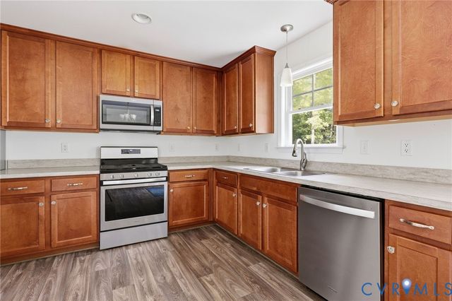 15719 Chantry Dr, Chesterfield, VA 23838