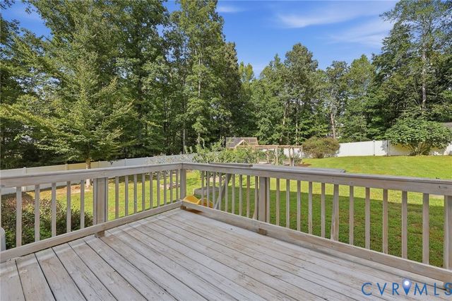 15719 Chantry Dr, Chesterfield, VA 23838