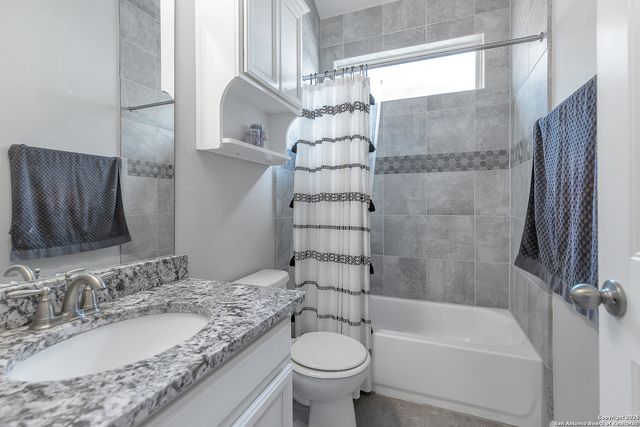 1611 Snowy Owl, San Antonio, TX 78245