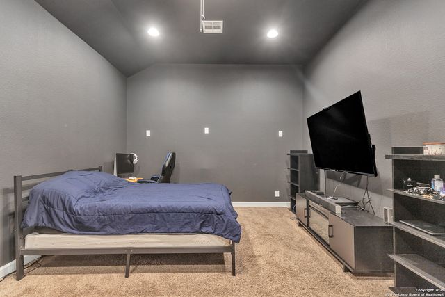 1611 Snowy Owl, San Antonio, TX 78245