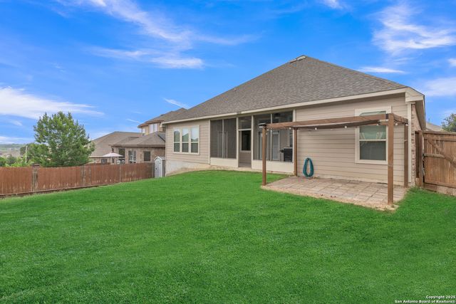 1611 Snowy Owl, San Antonio, TX 78245