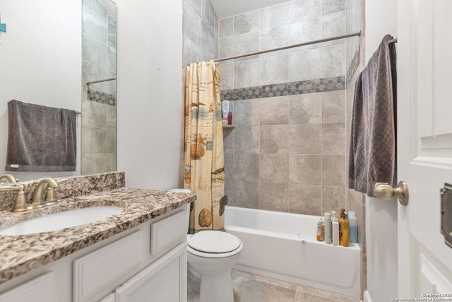 1611 Snowy Owl, San Antonio, TX 78245