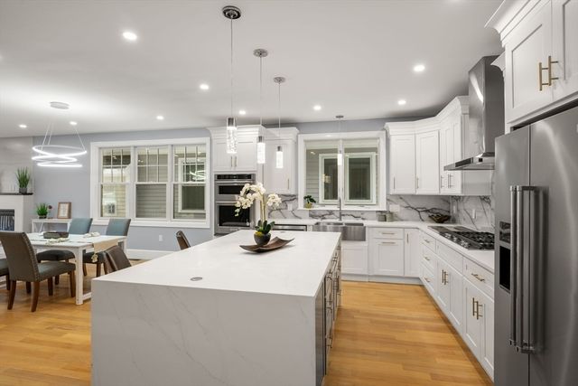 669 Boylston St 669, Newton, MA 02459