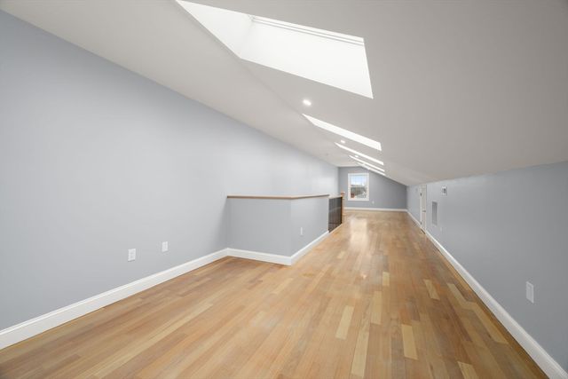 669 Boylston St 669, Newton, MA 02459