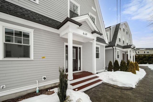 669 Boylston St 669, Newton, MA 02459