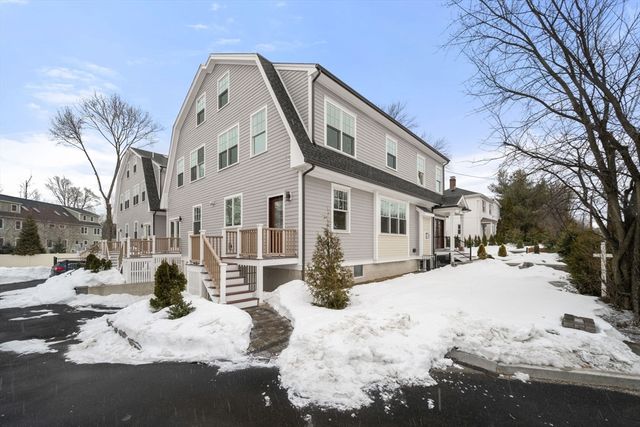 669 Boylston St 669, Newton, MA 02459
