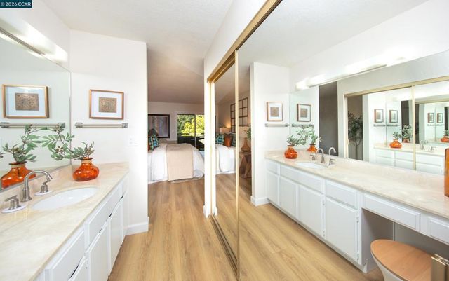 600 Terra California Dr 4, Walnut Creek, CA 94595