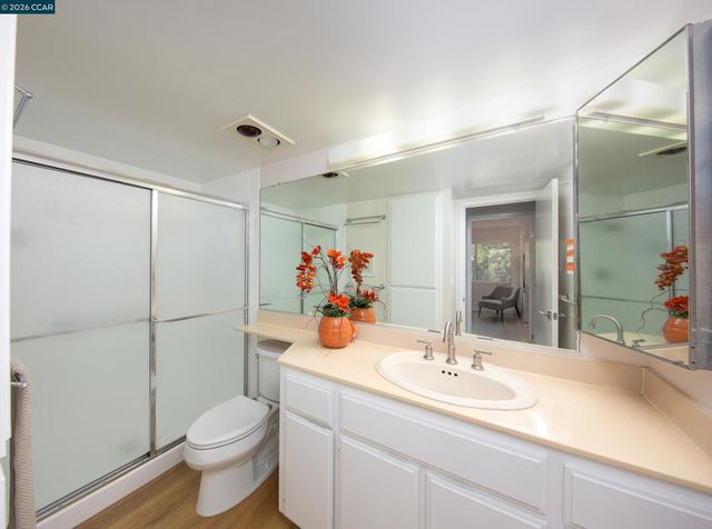 600 Terra California Dr 4, Walnut Creek, CA 94595