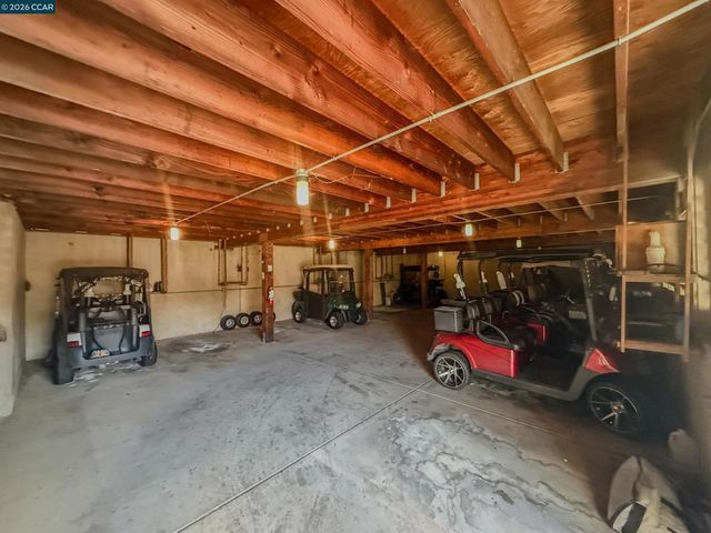 600 Terra California Dr 4, Walnut Creek, CA 94595