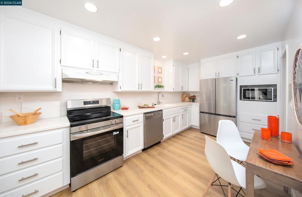 600 Terra California Dr 4, Walnut Creek, CA 94595