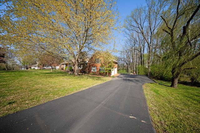 307 Dawn Place, Lebanon, TN 37087