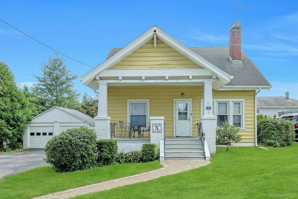 6 Clinton Street, Valhalla, NY 10595
