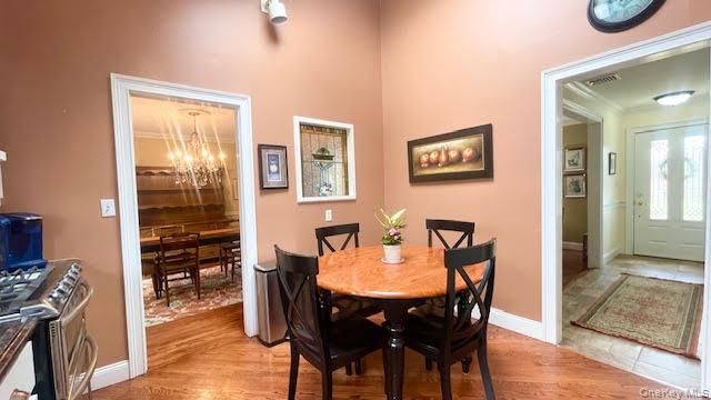 322 Grover Avenue N, Massapequa Park, NY 11762