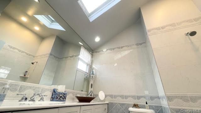 322 Grover Avenue N, Massapequa Park, NY 11762