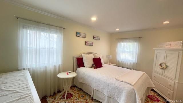 322 Grover Avenue N, Massapequa Park, NY 11762