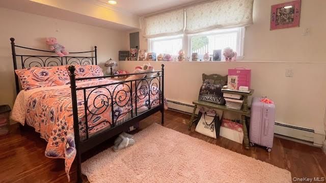 322 Grover Avenue N, Massapequa Park, NY 11762