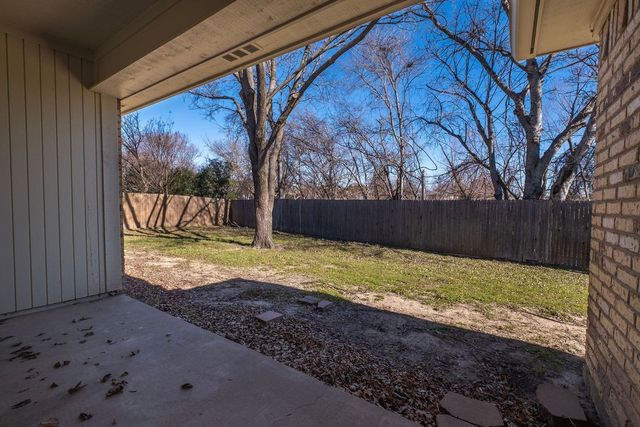 7124 Windhaven Road, North Richland Hills, TX 76182
