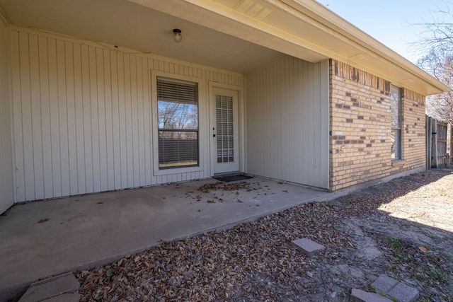 7124 Windhaven Road, North Richland Hills, TX 76182