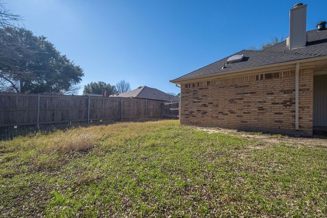 7124 Windhaven Road, North Richland Hills, TX 76182