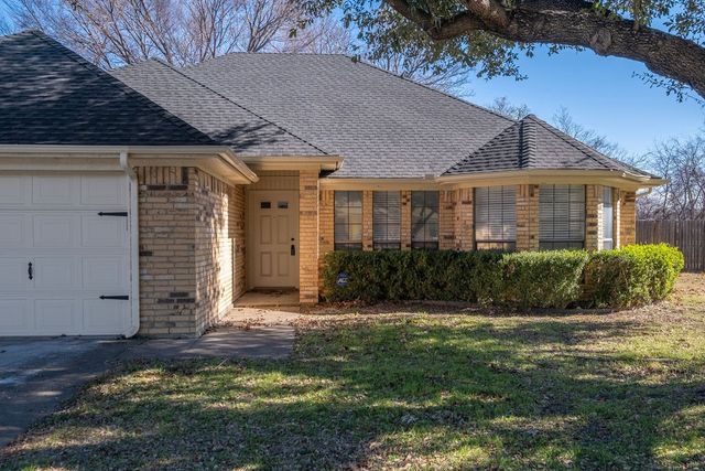 7124 Windhaven Road, North Richland Hills, TX 76182