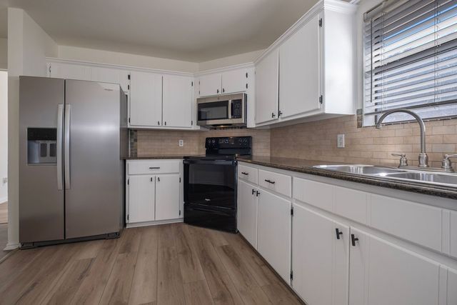 7124 Windhaven Road, North Richland Hills, TX 76182