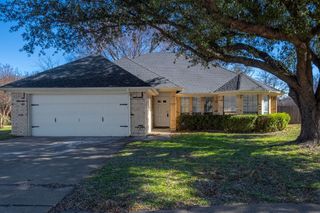 7124 Windhaven Road, North Richland Hills, TX 76182
