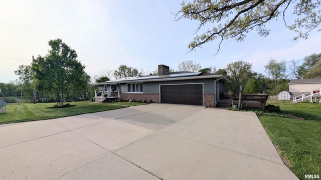 506 HILLCREST Drive, Washington, IL 61571