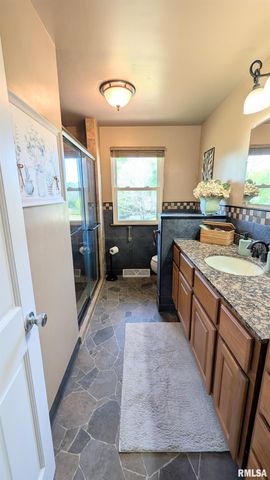 506 HILLCREST Drive, Washington, IL 61571