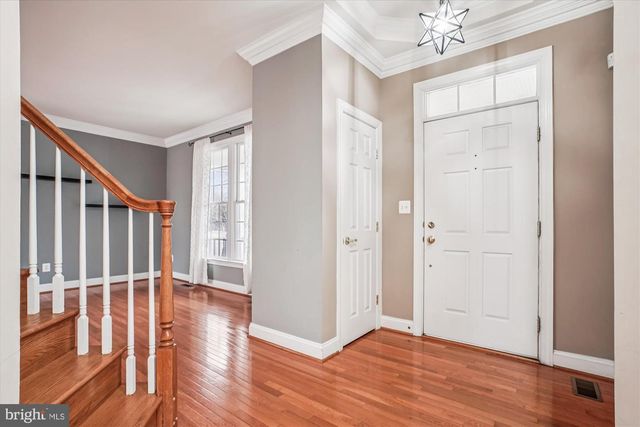 1310 S GLEBE RD, Arlington, VA 22204