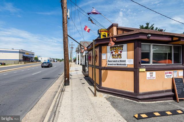 1310 S GLEBE RD, Arlington, VA 22204