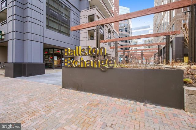 1310 S GLEBE RD, Arlington, VA 22204