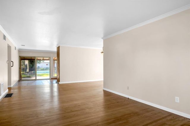 7636 Kensington Dr, Citrus Heights, CA 95610