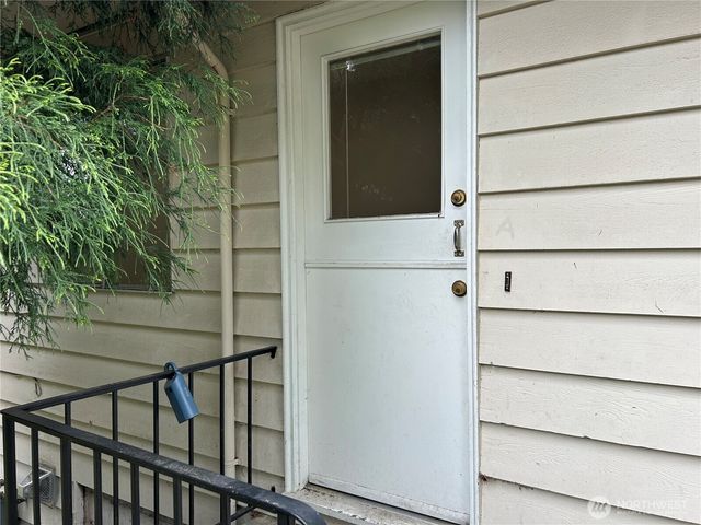 11718 5th Avenue NE, Seattle, WA 98125