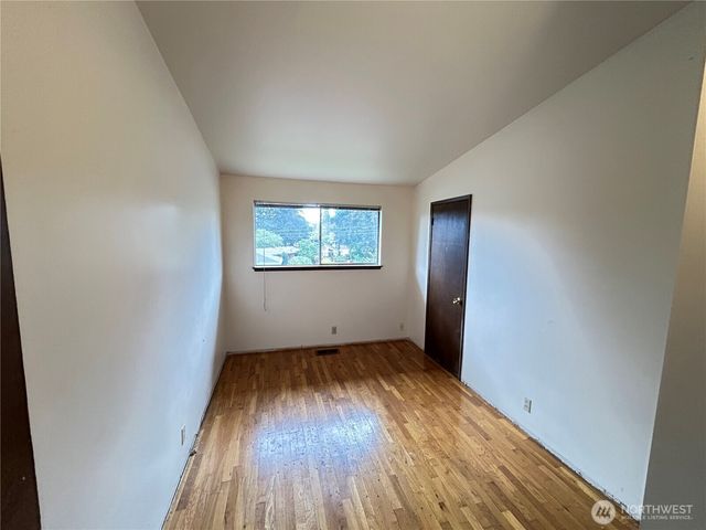 11718 5th Avenue NE, Seattle, WA 98125