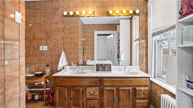 29 Jenks Avenue, Central Falls, RI 02863