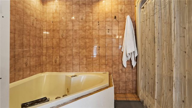 29 Jenks Avenue, Central Falls, RI 02863