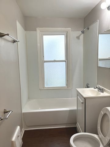 3807 WESLEY Avenue, Berwyn, IL 60402