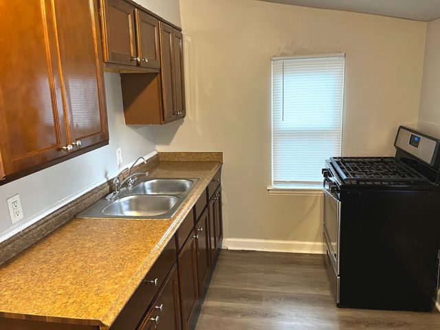 3807 WESLEY Avenue, Berwyn, IL 60402