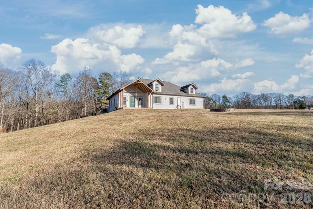 424 Rollingbrook Road, Kings Mountain, NC 28086