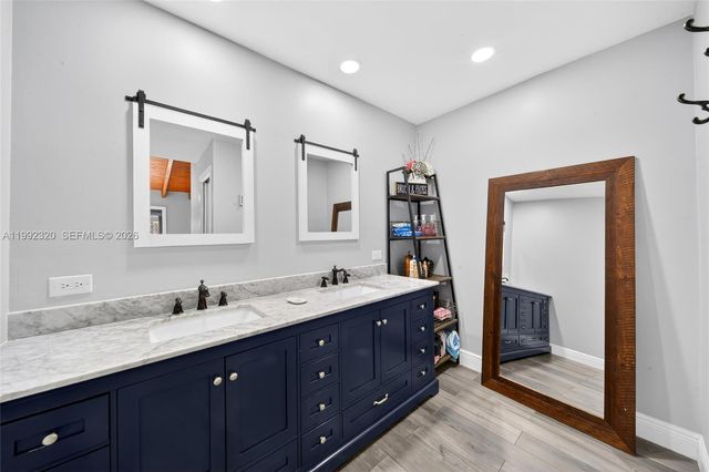 10861 SW 132nd Cir Court, Miami, FL 33186