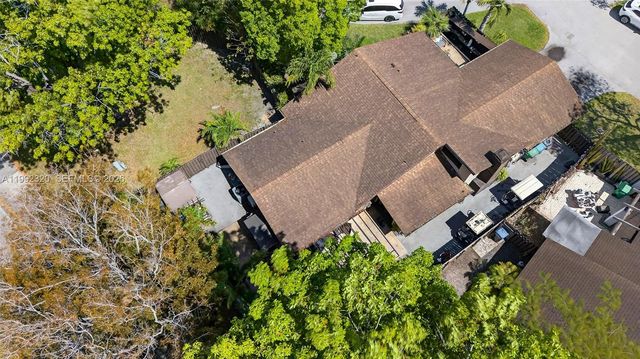 10861 SW 132nd Cir Court, Miami, FL 33186