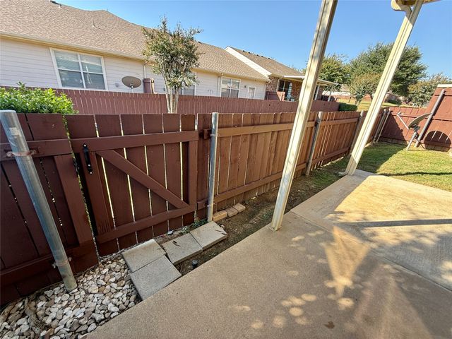 236 Bexar Drive, Lewisville, TX 75067